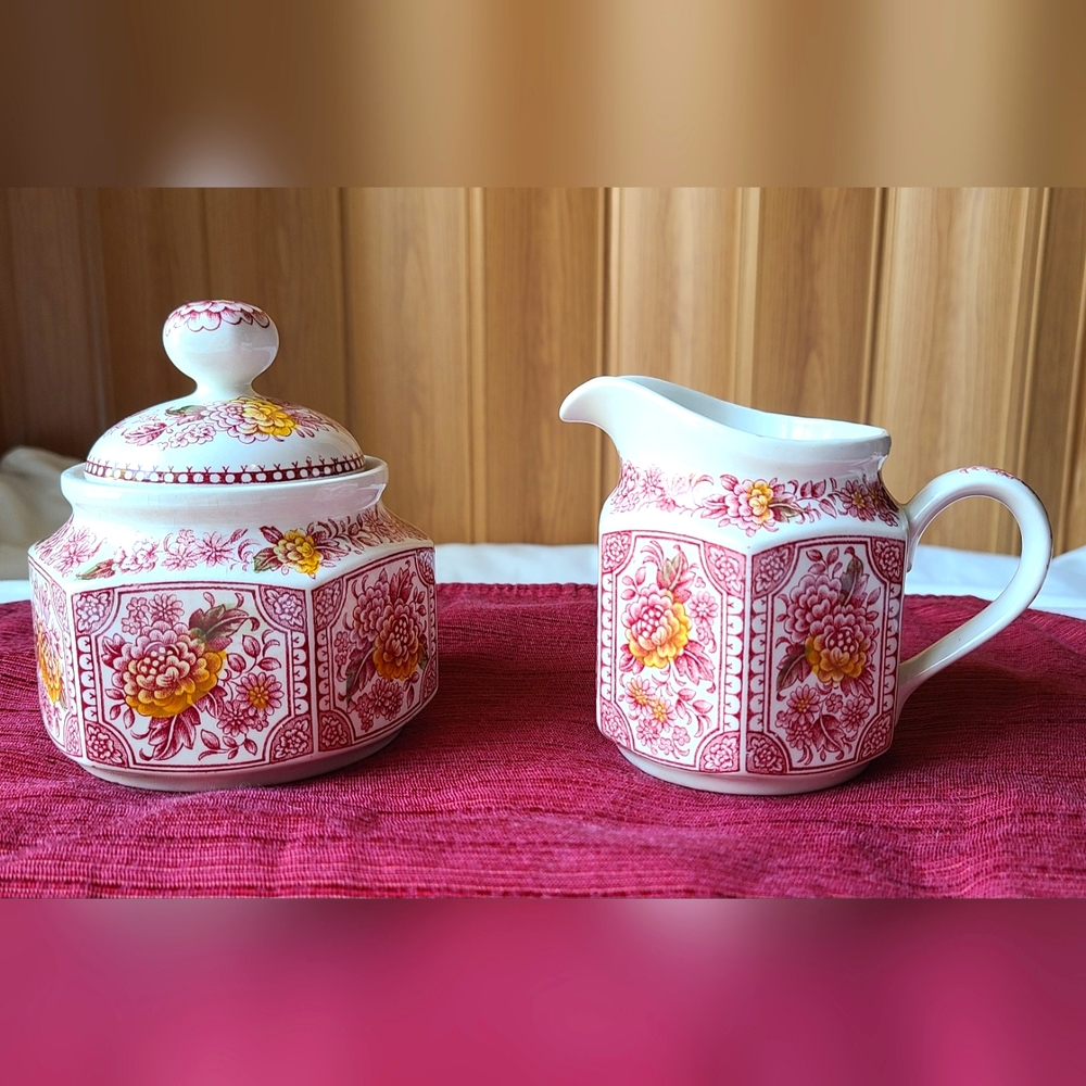 1960's Set: 'Canterbury' Creamer & Sugar Bowl